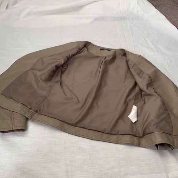 ONLY Faux leather beige jacket |size 34 - Picture 7 of 7